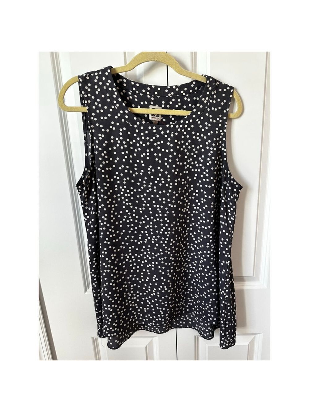 Anne Klein Gray & White Polka Dot Tank Top L